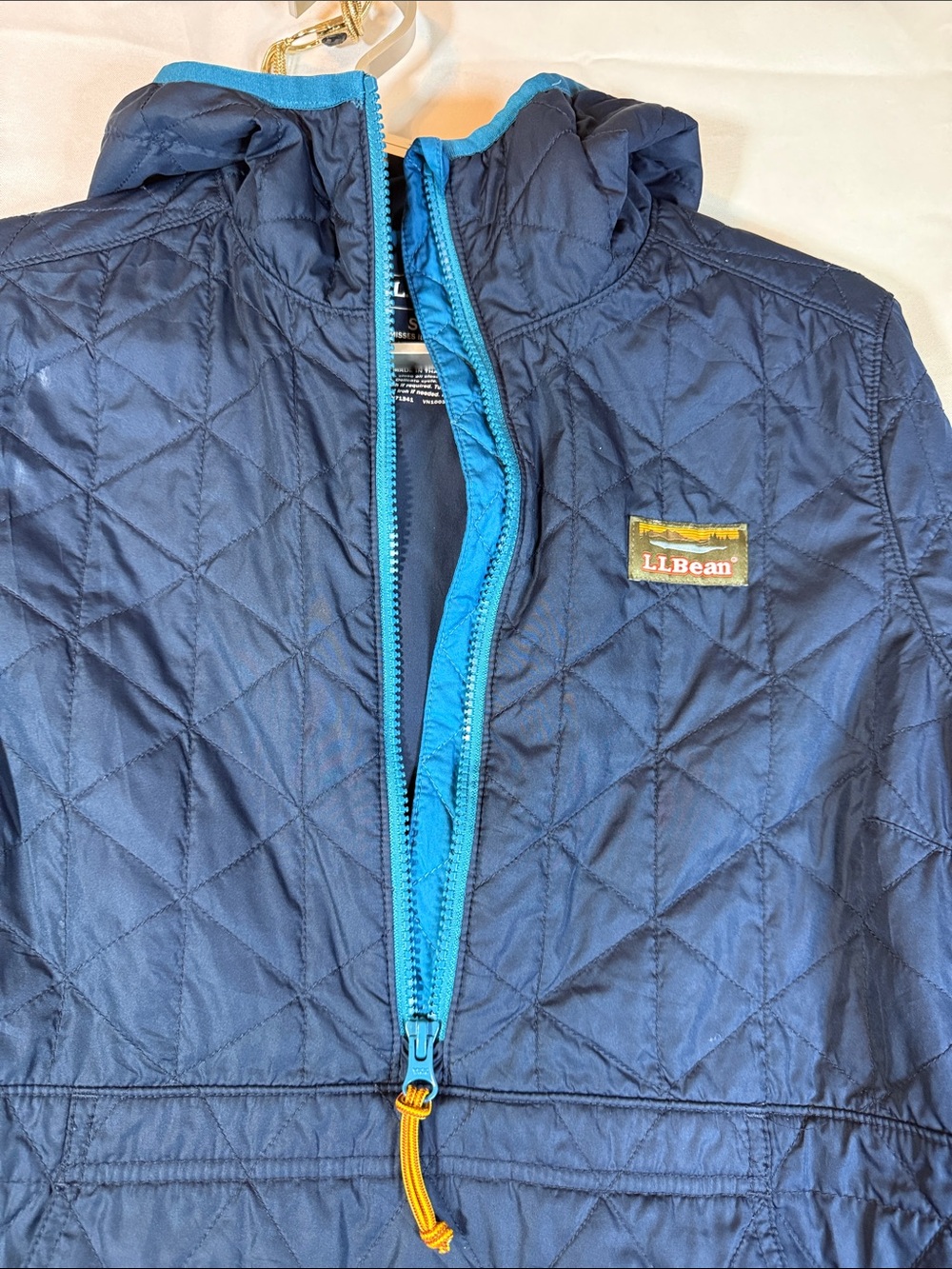 L.L. Bean Women's Teal Quilted Jacket - Navy Lining - Picture 9 of 10